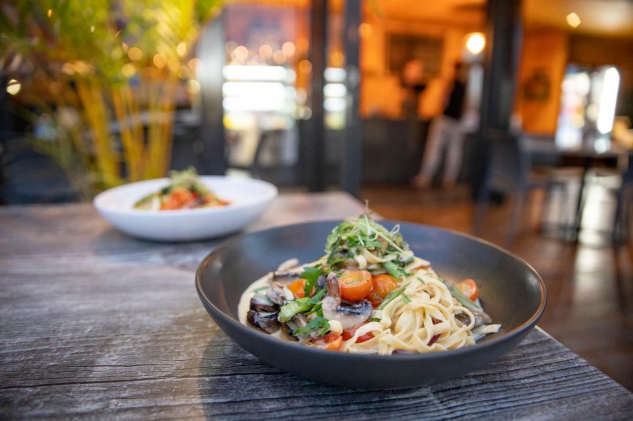 Karrinyup Waters Resort Perth Bagian luar foto