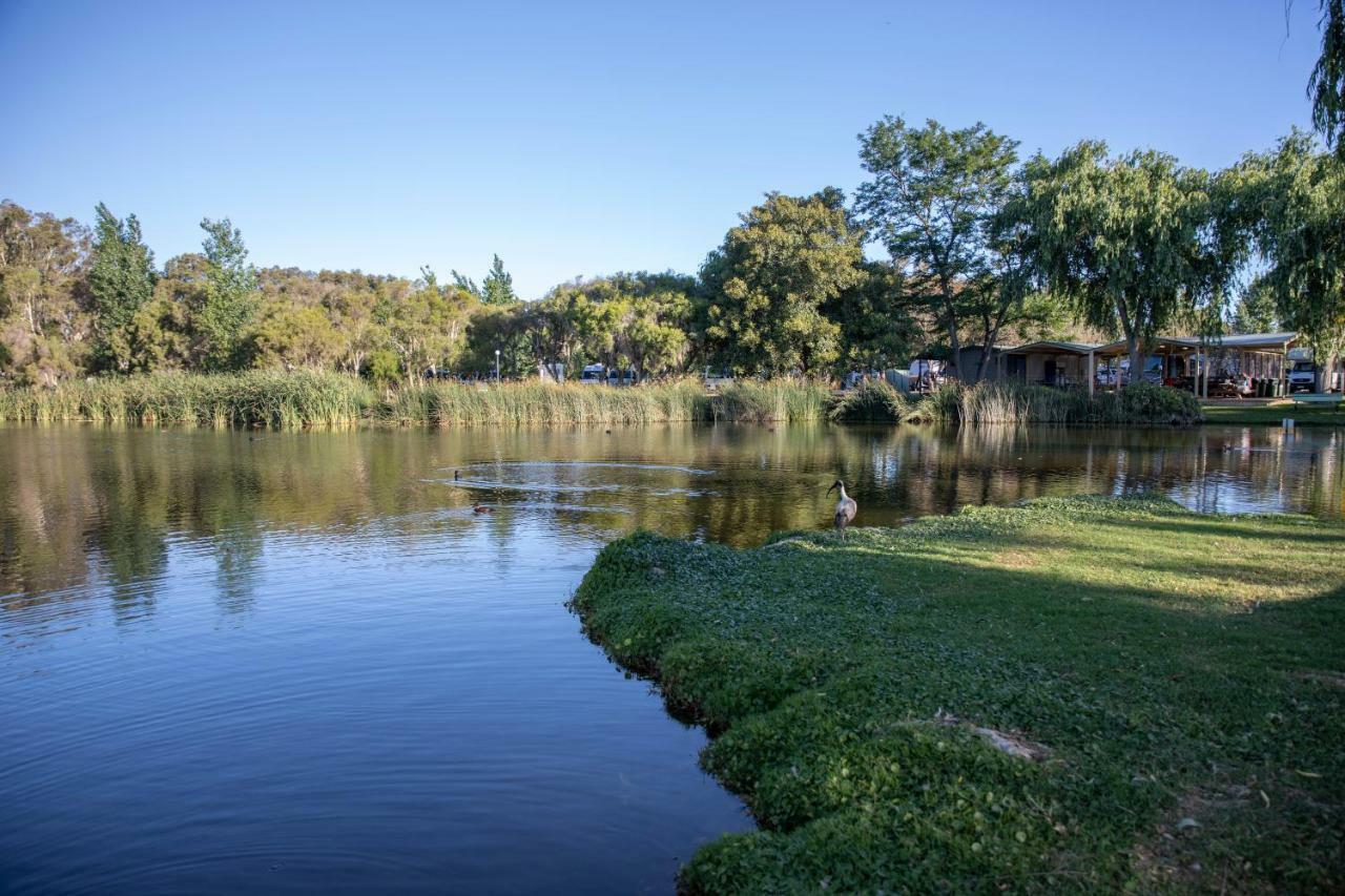 Karrinyup Waters Resort Perth Bagian luar foto