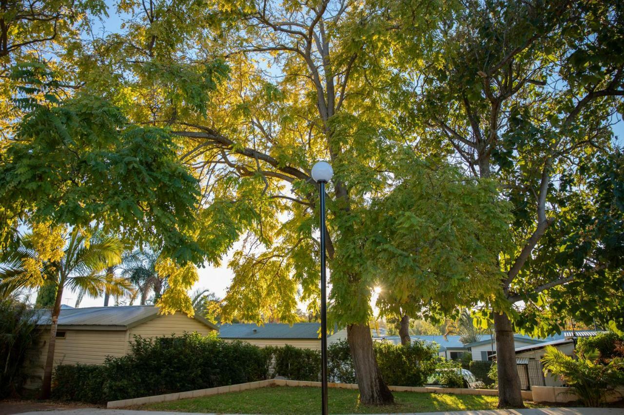 Karrinyup Waters Resort Perth Bagian luar foto