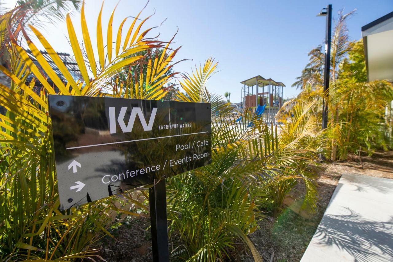 Karrinyup Waters Resort Perth Bagian luar foto